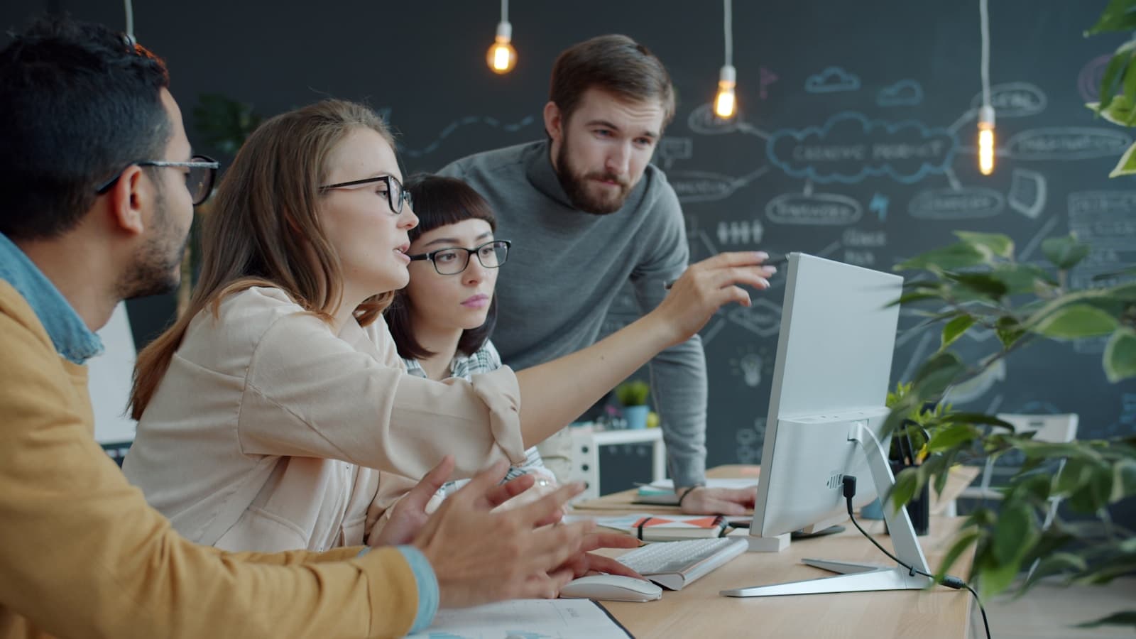 The Faber team reviewing an ecommerce build together